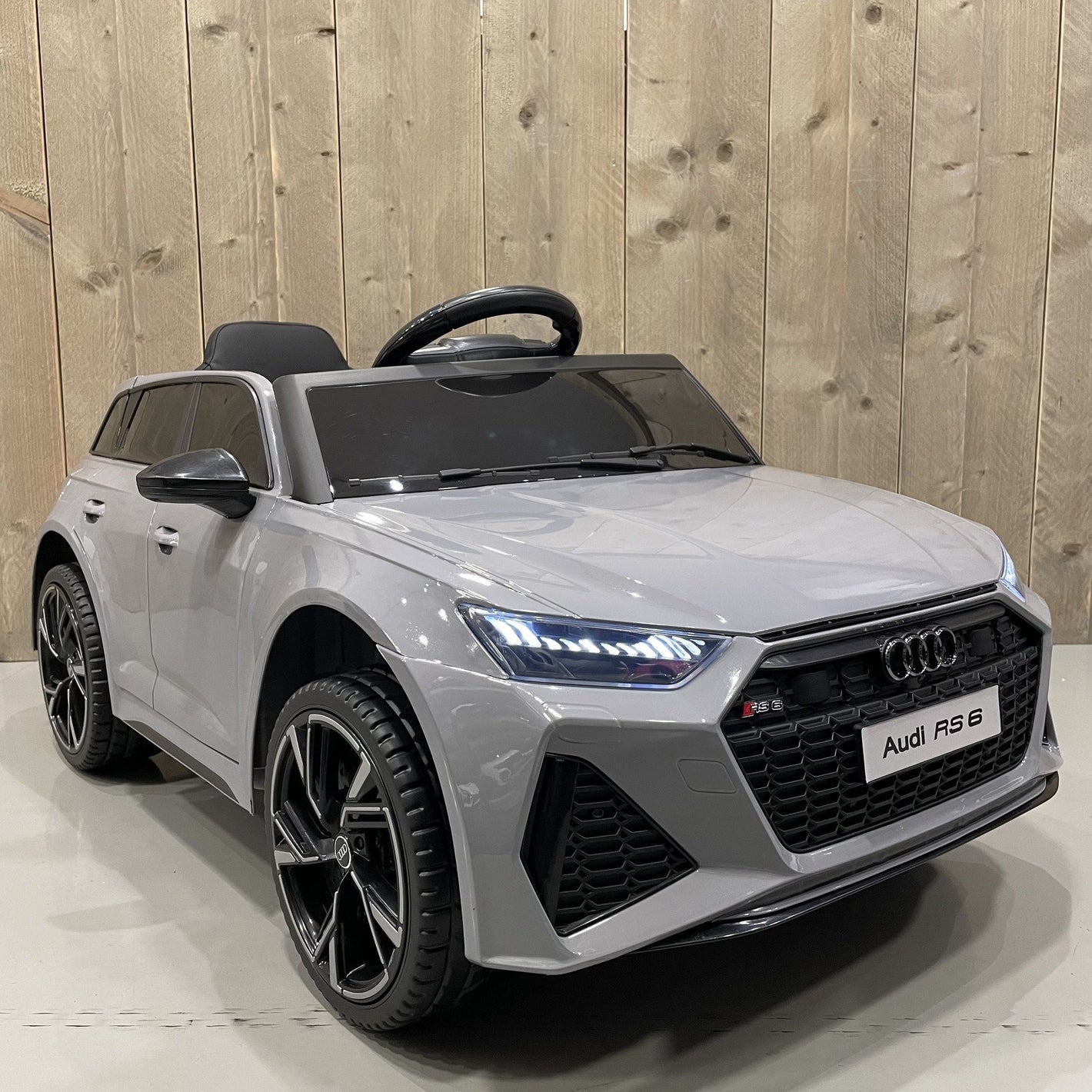 Audi RS6 | Elektrische Kinderauto - Nardo Grijs