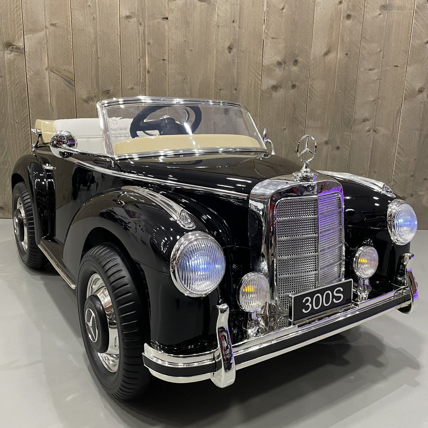 Mercedes-Benz 300S Elektrische Kinderauto Zwart
